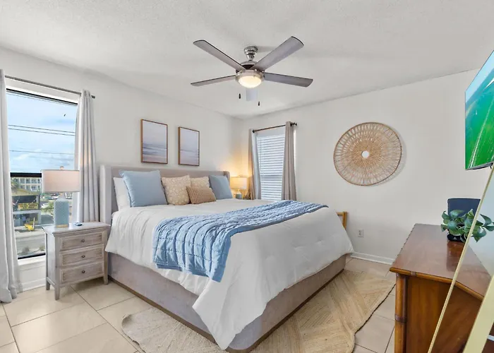 Anchor Down At Regatta Apartment *